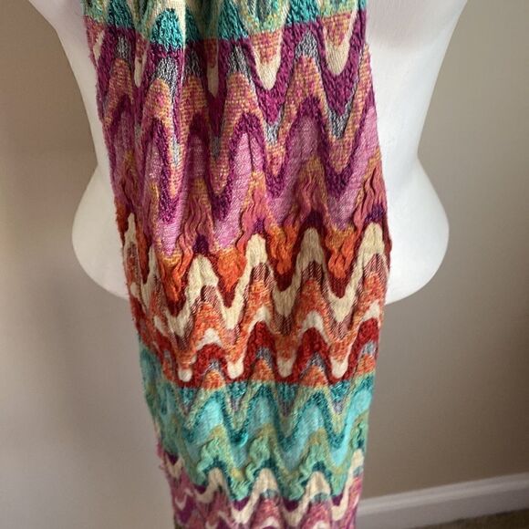 Flamestitch Pattern Neck Scarf - Picture 4 of 5